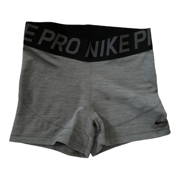 Nike Pro Gray Athletic Shorts with Compression Fit Sz M, 003 - Picture 1 of 2